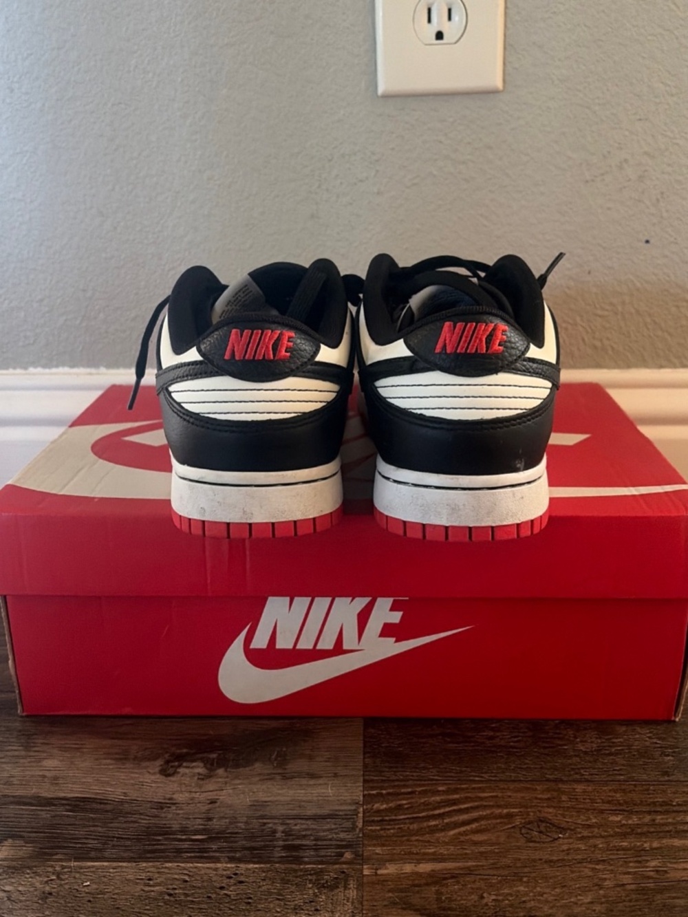 Nike Dunk low retro EMB